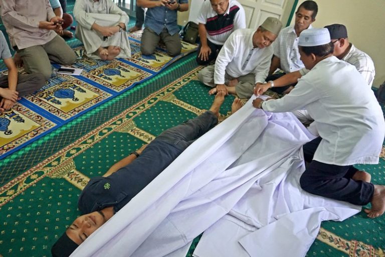 PENGURUSAN JENAZAH LELAKI